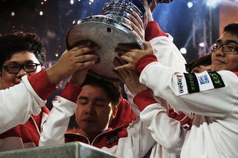 Đây là những khoảnh khắc “Sởn gai ốc” hoặc lặng người nhất trong lịch sử LMHT chuyên nghiệp sau 6 mùa