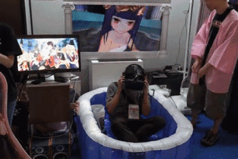 Choáng với game thực tế ảo cho phép người chơi... tắm cùng mỹ nhân