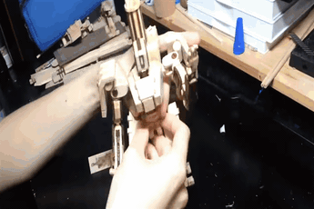 Chiêm ngưỡng mô hình Overwatch vừa đẹp, lại vừa biến hình được như game