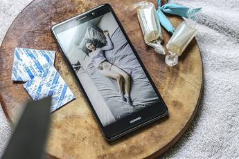 5 smartphone chơi game "tầm trung" đáng mua nhất hiện nay