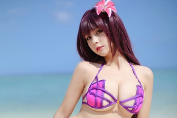 Nóng mắt với bộ ảnh cosplay tuyệt đẹp của siêu mẫu Hạ Mĩ Tương