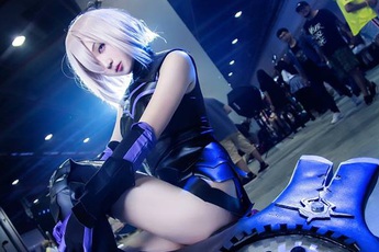 Cosplay Fate/Grand Order tuyệt đẹp khiến bạn không khỏi nóng mắt