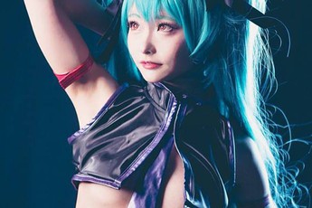 Cùng ngắm cosplay Hatsune Miku cực gợi cảm đốn tim fan hâm mộ
