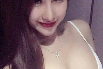 Chán cảnh bị vùi hoa dập liễu, không ai chiều chuộng, nữ game thủ bỏ bang hội theo đại gia