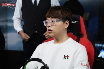 Kẻ Hủy Diệt Faker: "Tôi sẽ cố hết sức đánh bại SKT T1 để không phải san sẻ vị trí đầu bảng với bất cứ ai"