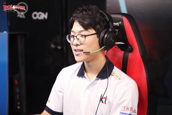 Trước người chơi Shen giỏi nhất thế giới, Smeb chỉ dám nhận mình đứng thứ 2