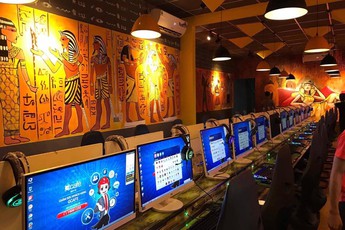 Phòng net phong cách Pharaoh Ai Cập cực đẳng cấp giữa lòng Hà Nội