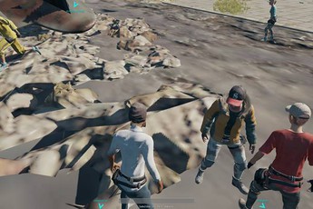 Cạn lời với trẻ trâu trong Battlegrounds Việt Nam: Đã hack còn quyết tâm đi săn PewPew trong game