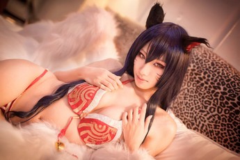 Cosplay Ahri cực gợi cảm và nóng bỏng dành cho fan Liên Minh Huyền Thoại