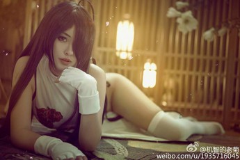 "Chảy máu mũi" với cosplay về cô nàng Kanu Unchou trong Manga Ikkitousen