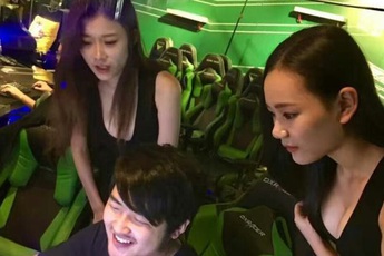 Tới thăm quán Net hiện đại nhất Thượng Hải, chơi game có cả mỹ nữ "hầu hạ"