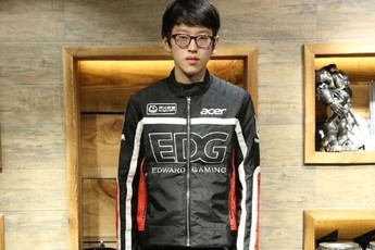 Faker gửi tối hậu thư cho Scout - cựu đàn em tại SKT T1 và giờ là trụ cột của EDG