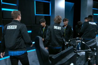 Cộng đồng LMHT quốc tế khâm phục Levi sát đất, "gạch đá" tới tấp Team SoloMid