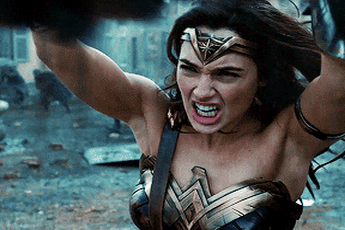 Dù chưa ra mắt phim, “chị đại” Wonder Woman đã gây sốt trên toàn thế giới