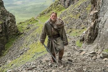 Những lý do khiến King Arthur dù hấp dẫn vẫn "sấp mặt" tại các phòng vé