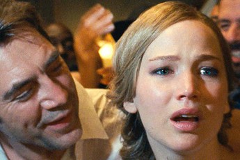 Phim kinh dị mới của Jennifer Lawrence gây chấn động giới phê bình tại LHP Venice