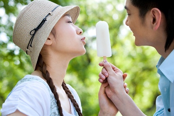 Mùng 8/3 sắp đến gần, game thủ chúng ta phải làm thế nào để tình cảm thêm bền chặt