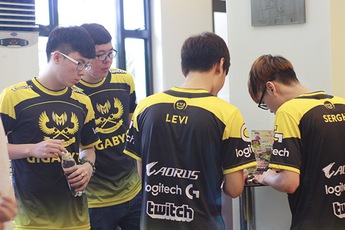 LMHT: Toản cảnh lễ bốc thăm VCSA Mùa Hè 2017, Gigabyte Marines bất ngờ gặp đối thủ duyên nợ FFQ