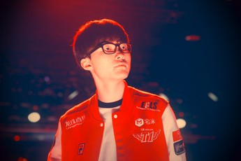 Ngôi sao SKT T1 tiết lộ vị trí gánh team nhất trong Liên Minh Huyền Thoại, Faker lúc ngủ ngáy hay không?