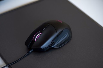 Razer Basilisk: Chuột chơi game siêu cấp dành cho dân cuồng Battlegrounds ra mắt
