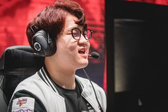 Huni rất bất ngờ trước lựa chọn Nautilus mà Cloud9 dành cho Impact