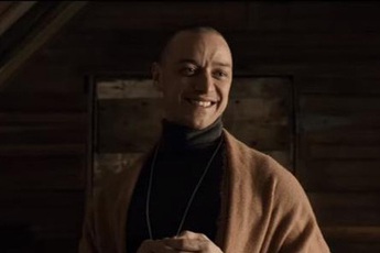 Căng thẳng tột độ với tựa phim về người đàn ông có tận 23 nhân cách của Giáo Sư X - Split