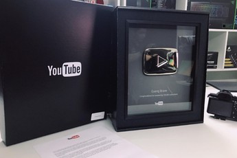 Lại thêm một youtuber Đột Kích nữa được vinh danh với nút Play mạ Bạc