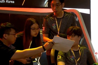 FIFA Online 3: Nhiều trận đấu tại EACC Summer 2017 bị trì hoãn tới 10 phút do lỗi kỹ thuật