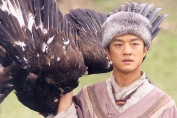 Trong truyện kiếm hiệp Kim Dung, có một chàng ngốc bỗng hóa đại anh hùng