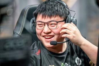 Danh sách đề cử giải thưởng "Esports PC Player Of The Year": Thiếu vắng Faker, Uzi thay thế (Phần 2)