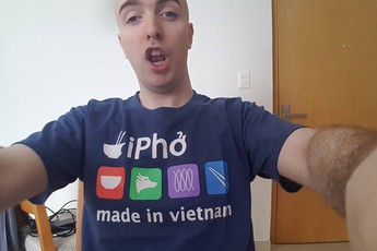 Cowsep lại khiến fan hâm mộ LMHT Việt Nam "mệt mỏi hết sức" với đoạn Status tiếng Việt toàn từ ngữ "chuyên ngành"