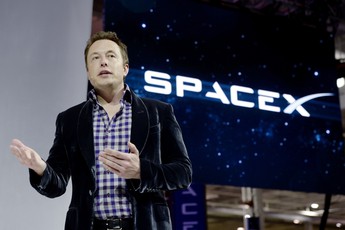 Đến tỷ phú công nghệ Elon Musk cũng một thời ước mơ mở một phòng game