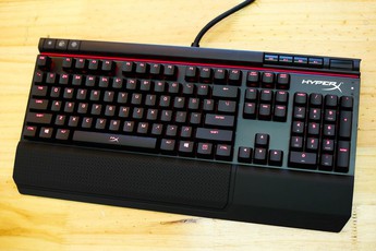 Cận cảnh Kingston HyperX Alloy Elite - Bàn phím cơ chắc chắn như xe tăng