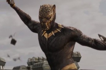 Dù hot thật, nhưng có đến 8 hạt sạn phi logic của "Black Panther" khiến fan ngớ người