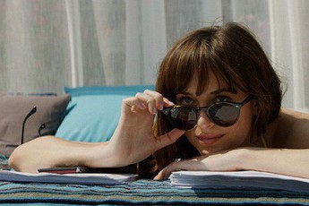 Chuyện thật như đùa, trẻ em Pháp cũng có thể thoải mái vào xem “50 Sắc Thái Tự Do”!