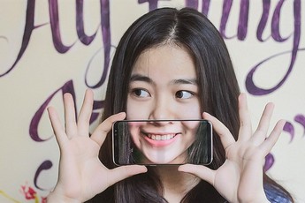 Top 6 smartphone RAM 6GB thích hợp chiến game tốt nhất năm 2017