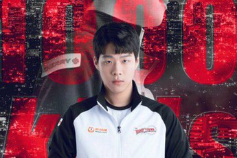Sau tất cả, ngôi sao sáng giá nhất Super Team KT Rolster cũng nhận được vinh dự giống Faker và PraY