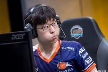 Ông Hoàng "Dịch Chuyển" số 1 LMHT gửi lời xin lỗi fan hâm mộ vì giải nghệ quá sớm