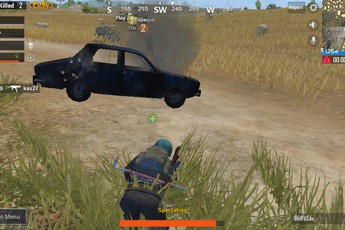 PUBG Mobile: Thanh niên chơi bẩn lấy xe tông chết đồng đội để loot đồ xong còn cười hả hê