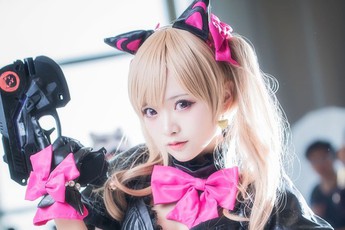 Lạ mắt cosplay nàng D.Va cực dễ thương trong Overwatch