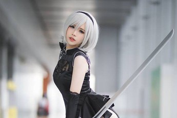 Lại ngất ngây với cosplay cô nàng 2B trong Nier: Automata