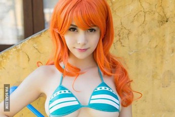 Bỏng mắt với những hình ảnh cosplay miêu tặc Nami trong One Piece khiến các fan đứng ngồi không yên
