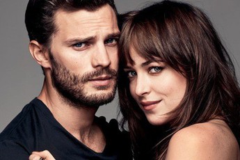 50 Sắc Thái bội thu với đề cử phim dở tệ nhất trong năm