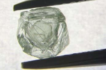 Viên kim cương độc nhất vô nhị trên Trái Đất, niên đại 800 triệu năm mới được tìm thấy tại Siberia
