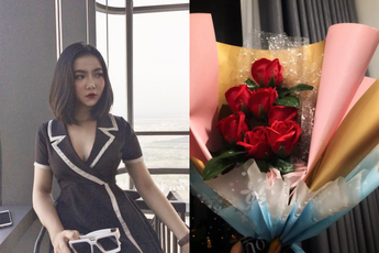 Book xe ôm vu vơ hết 55k, gái xinh không ngờ gặp trúng tài xế chiều khách như người yêu, tặng luôn bó hoa 170k