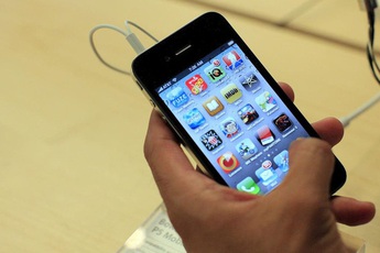 10 năm smartphone: Biến Apple thành công ty nghìn tỷ, đẩy thị trường máy ảnh xuống vực và khiến nhiều người thành "nô lệ mạng xã hội"