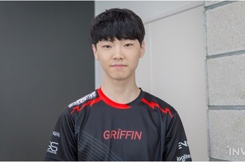 Chuyển nhượng ngày 4/12 - Từ chối lời mời của Evil Geniuses, Chovy nhiều khả năng gia nhập DragonX