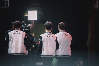 LMHT: Bình luận viên Hàn Quốc chê Faker và SKT T1 là "những kẻ hết thời" khiến Bang bức xúc, lên tiếng bênh vực đồng đội cũ