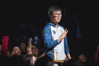 LMHT: Tự làm 'thơ gáy' tôn sùng bản thân, Doublelift nhận một cú phản dame chí mạng từ người hâm mộ