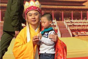 “Đường Tăng” Từ Thiếu Hoa 60 tuổi vẫn chật vật mưu sinh, nhưng bất ngờ nhất là phản ứng của netizen Trung